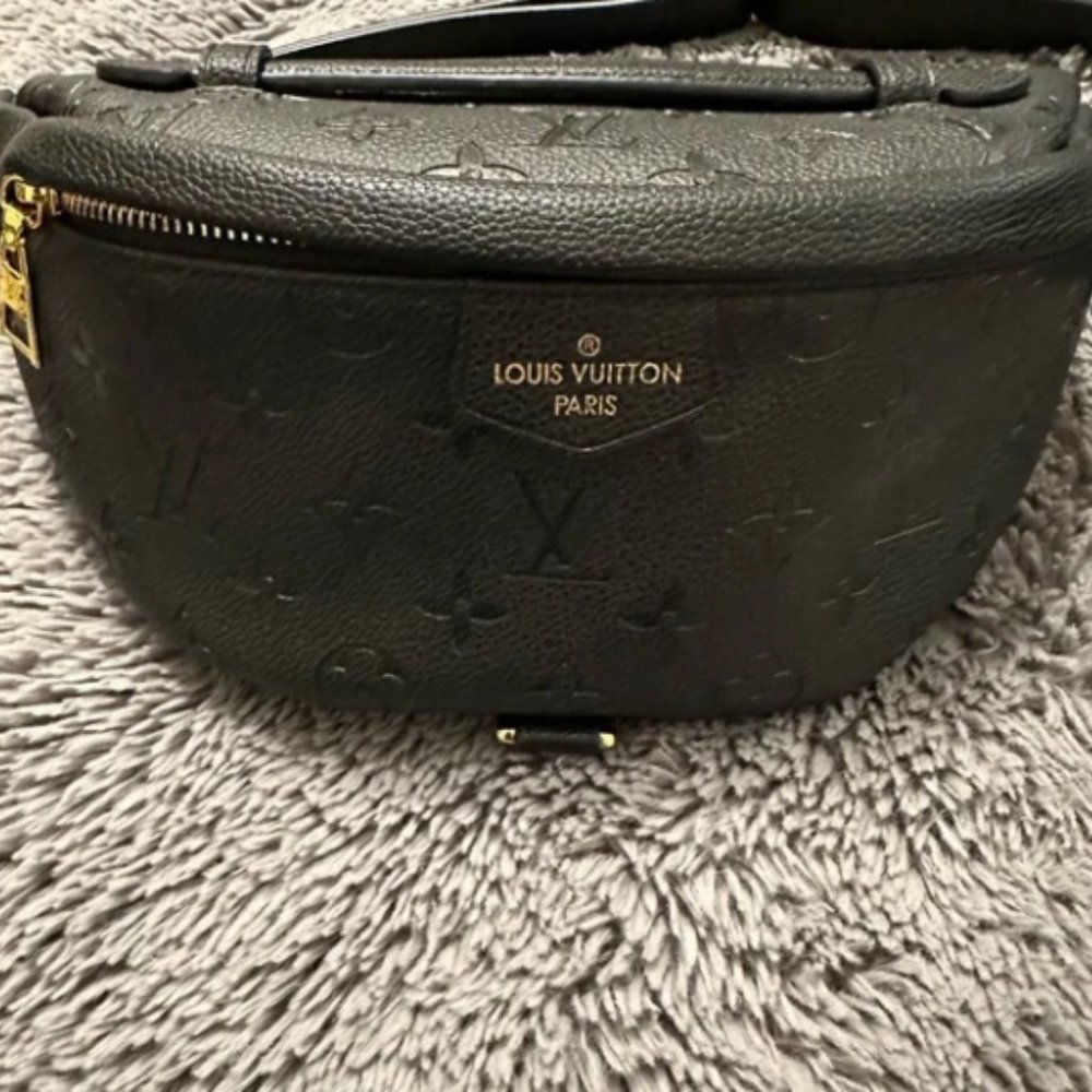 Louis Vuitton Empreinte bumbag black color